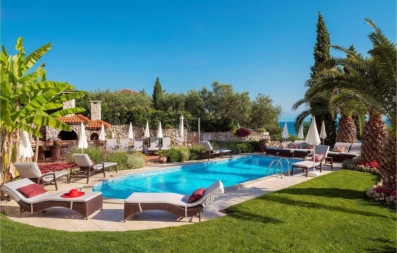 Gorgeous Apartment In Malinska With Swimming Pool 0*,