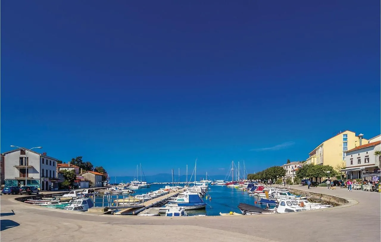 Gorgeous Apartment In Malinska With Swimming Pool