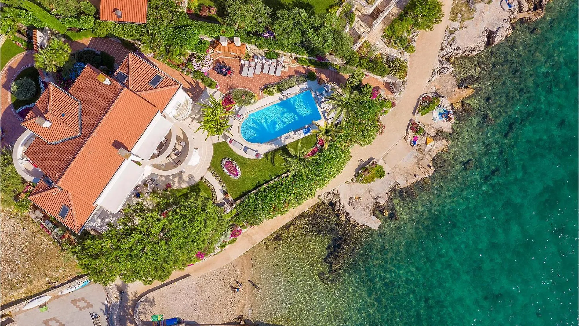 Gorgeous Apartment In Malinska With Swimming Pool