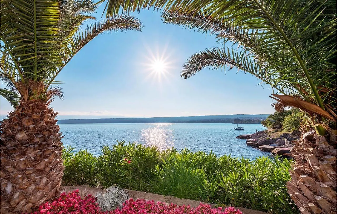 Gorgeous Apartment In Malinska With Swimming Pool