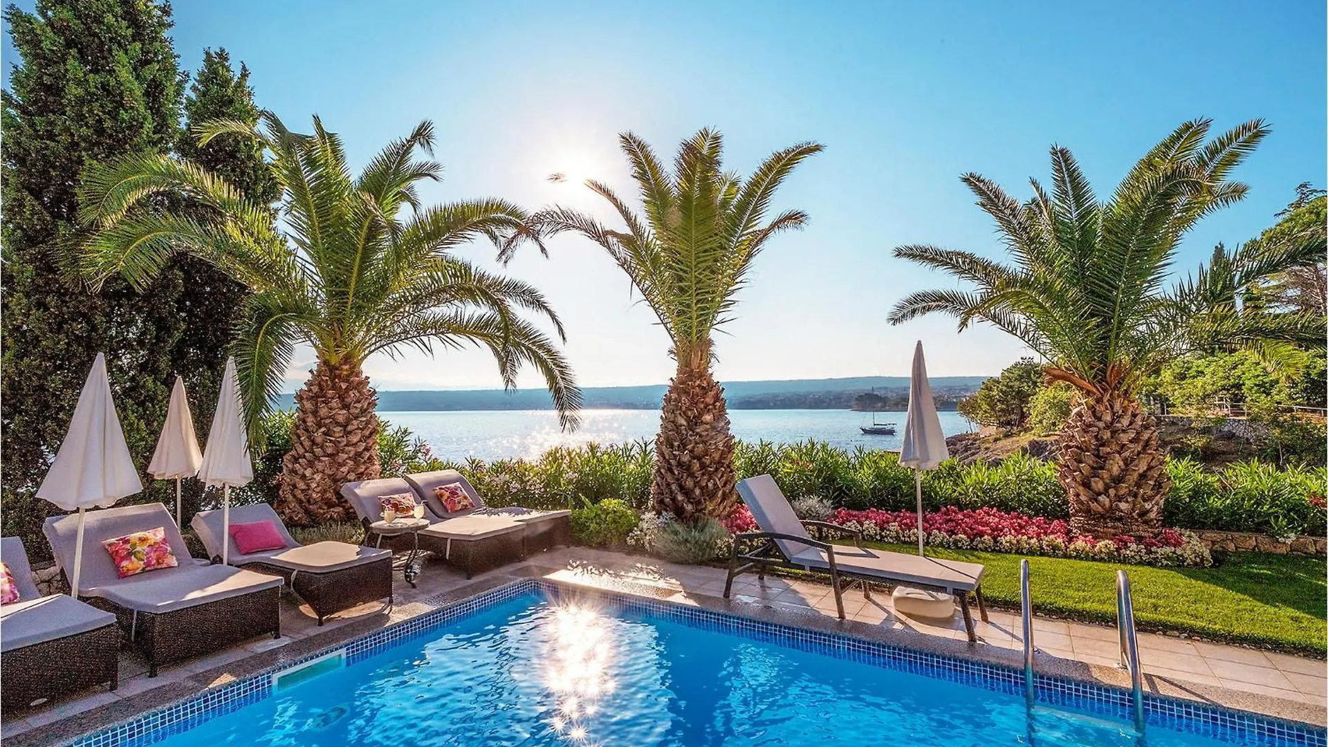 Gorgeous Apartment In Malinska With Swimming Pool 0*,
