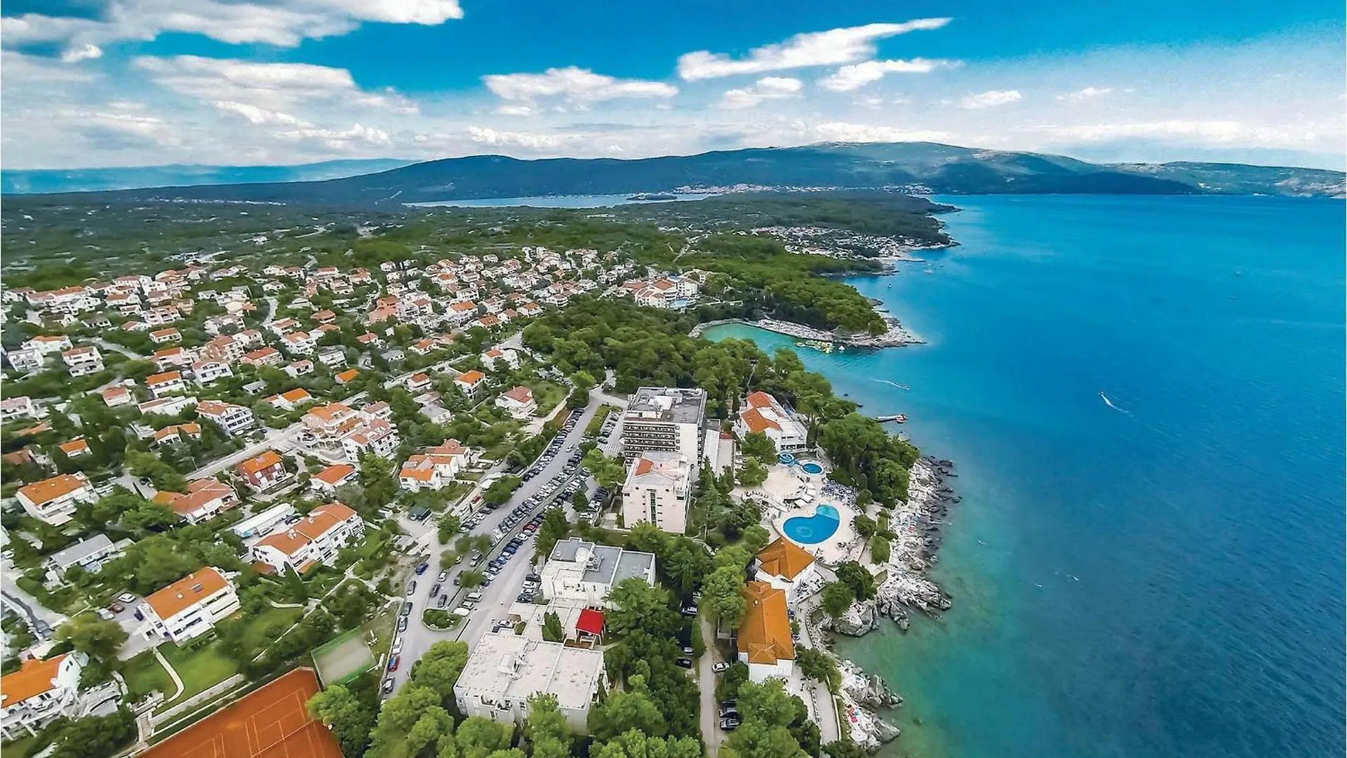 Gorgeous Apartment In Malinska With Swimming Pool