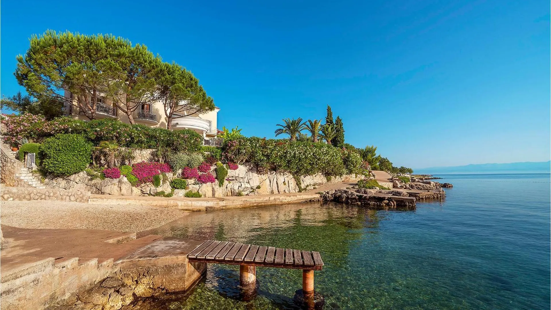 Gorgeous Apartment In Malinska With Swimming Pool Κροατία
